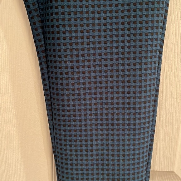 Forever 21 brand size M high waist leggings- NWT - Picture 2 of 7